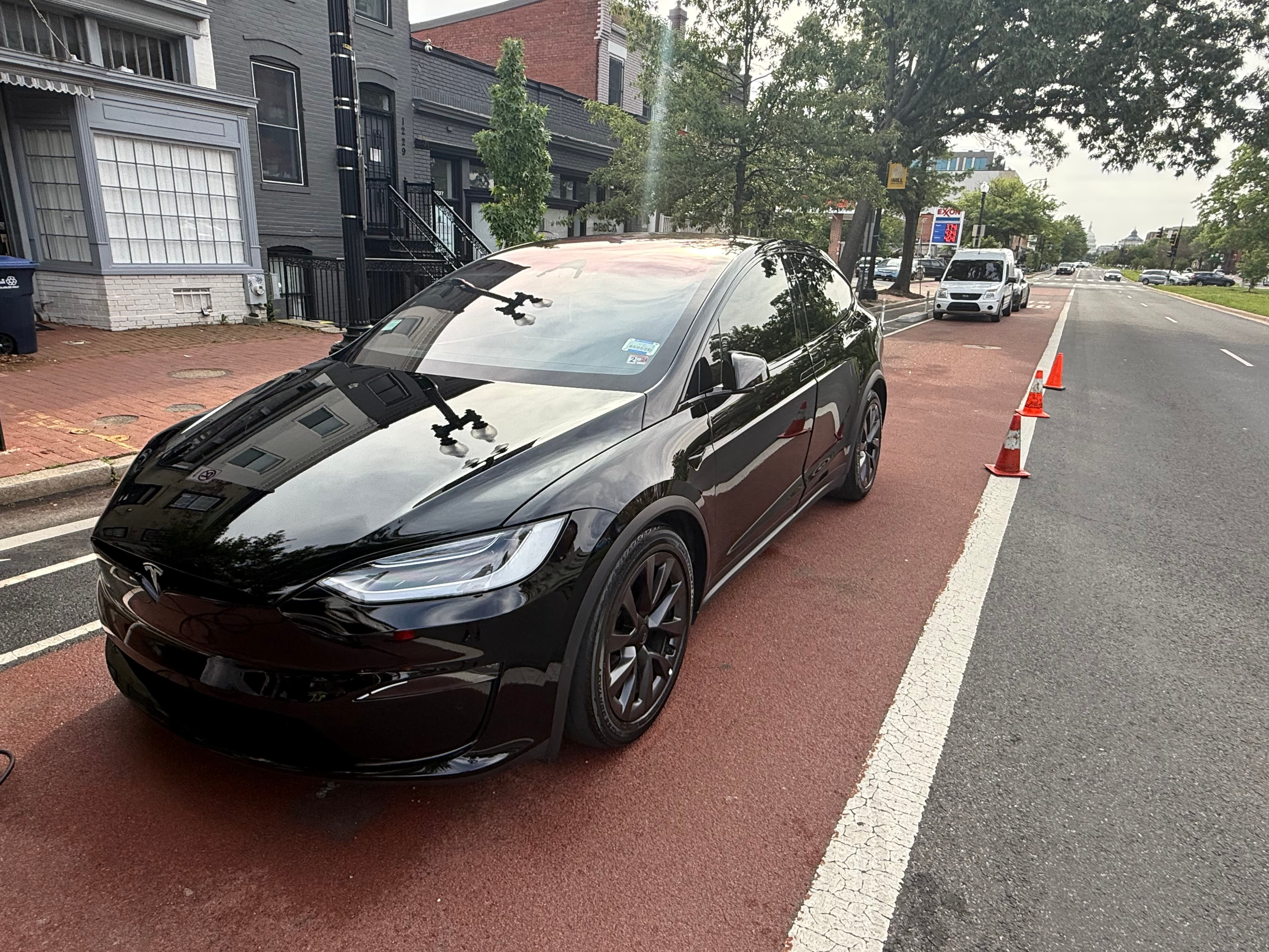 Professional mobile detailing — waxing and polishing